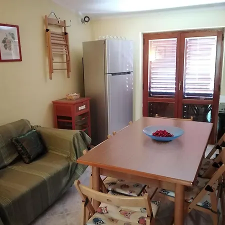 In Mit Grill דירה